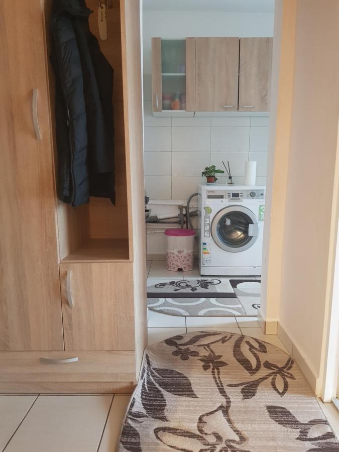 Garsoniera Emilia Apartment Campulung Moldovenesc Ngoại thất bức ảnh